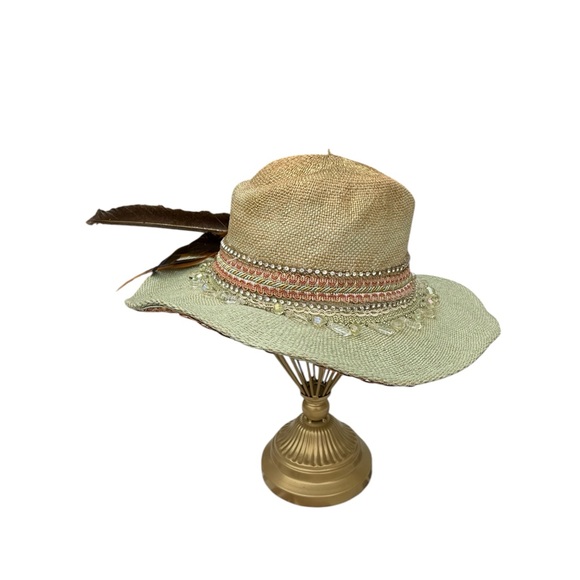 Stylish Feather-Embellished Hat - Picture 3 of 4